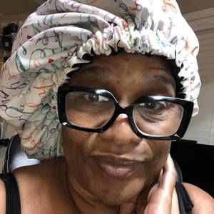 Meet your Posher, Paula